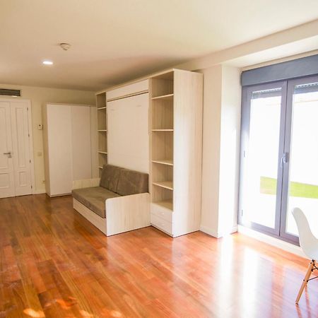 Apartamentos Plaza De Santiago - Estudios Turisticos - 1 Llave Pinto Dış mekan fotoğraf