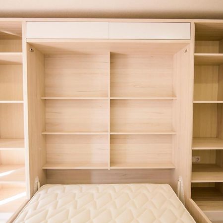 Apartamentos Plaza De Santiago - Estudios Turisticos - 1 Llave Pinto Dış mekan fotoğraf