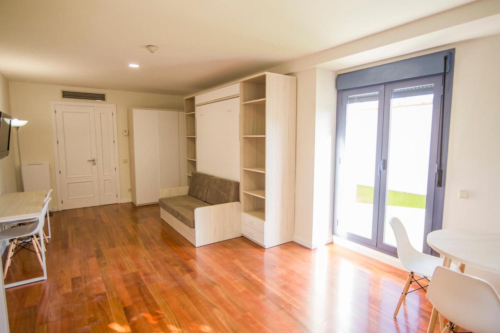 Apartamentos Plaza De Santiago - Estudios Turisticos - 1 Llave Pinto Dış mekan fotoğraf