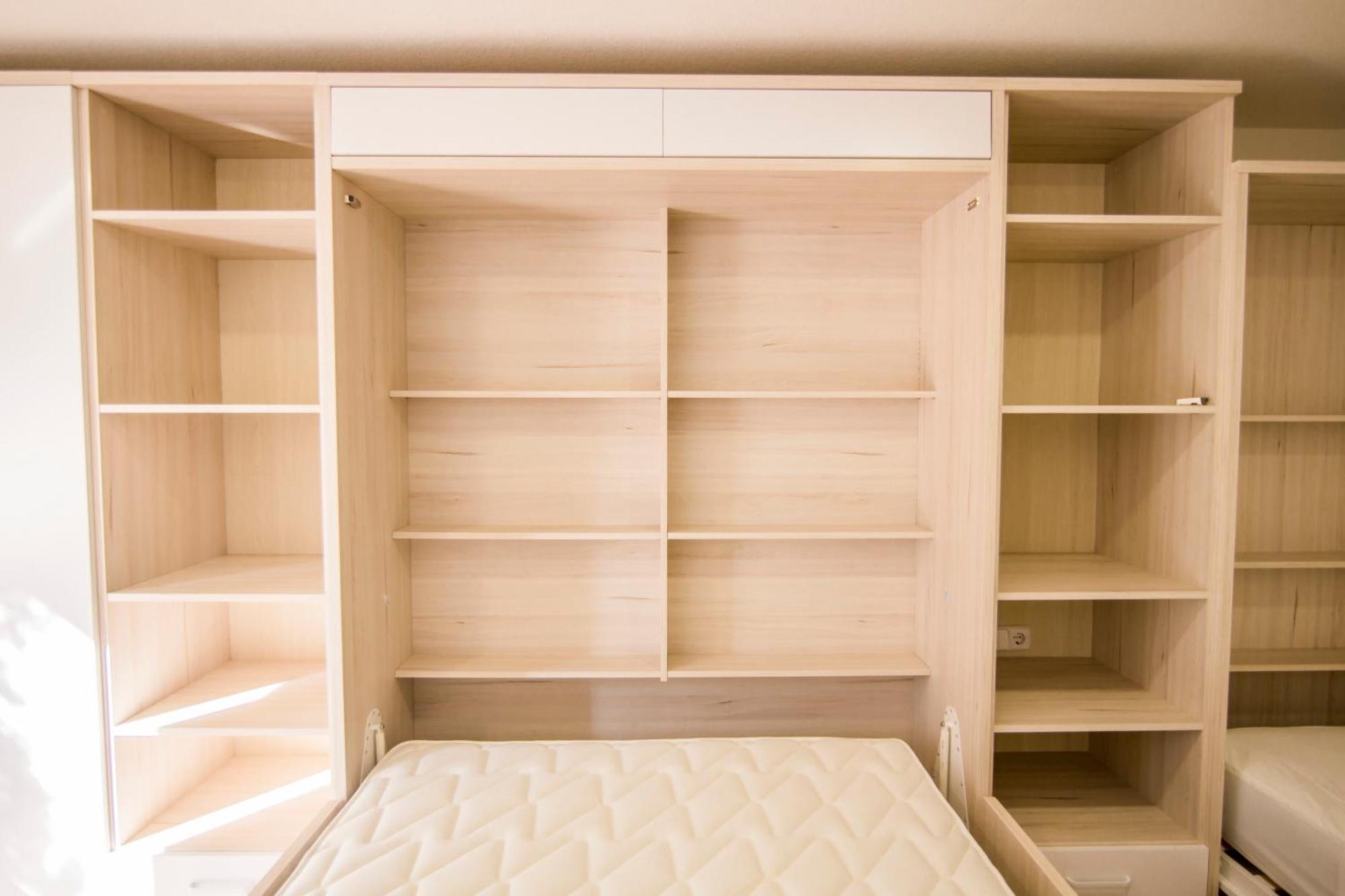 Apartamentos Plaza De Santiago - Estudios Turisticos - 1 Llave Pinto Dış mekan fotoğraf