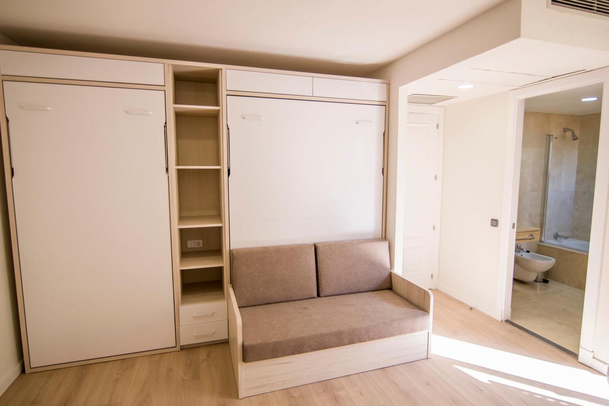 Apartamentos Plaza De Santiago - Estudios Turisticos - 1 Llave Pinto Dış mekan fotoğraf