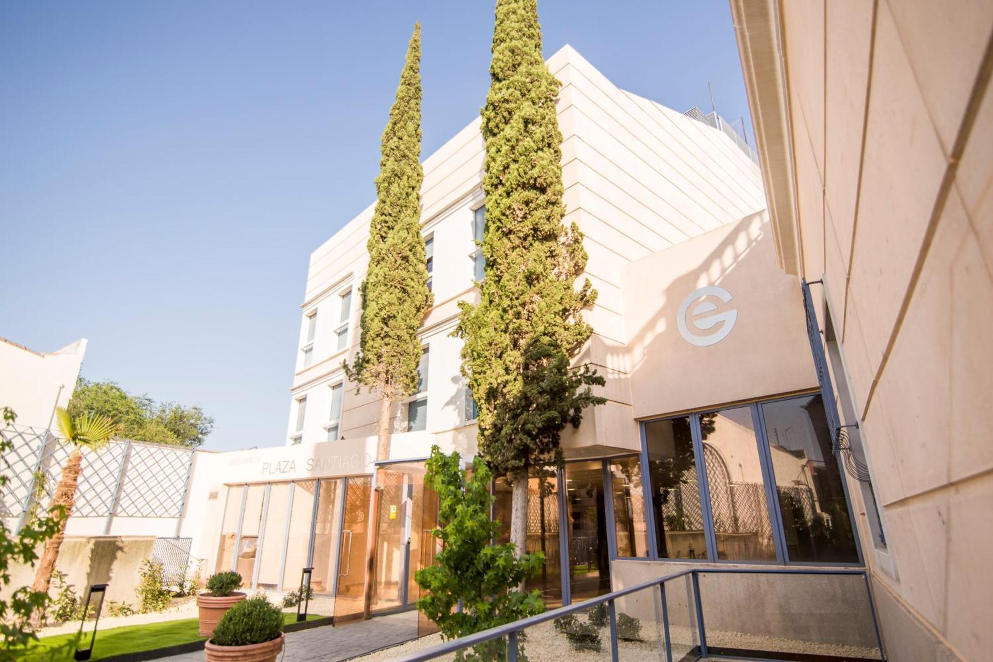 Apartamentos Plaza De Santiago - Estudios Turisticos - 1 Llave Pinto Dış mekan fotoğraf