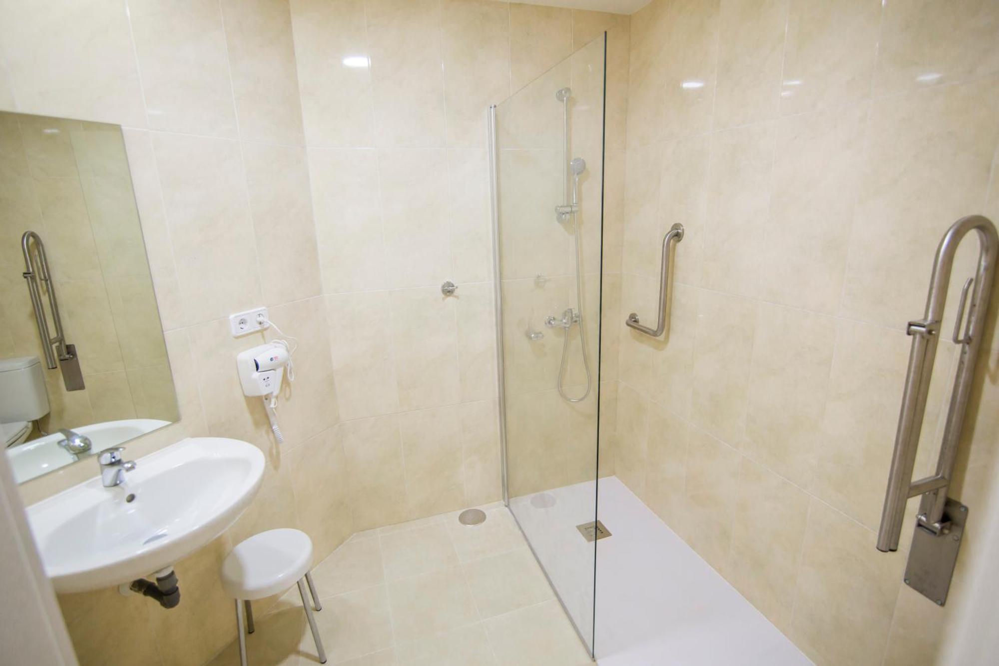 Apartamentos Plaza De Santiago - Estudios Turisticos - 1 Llave Pinto Dış mekan fotoğraf