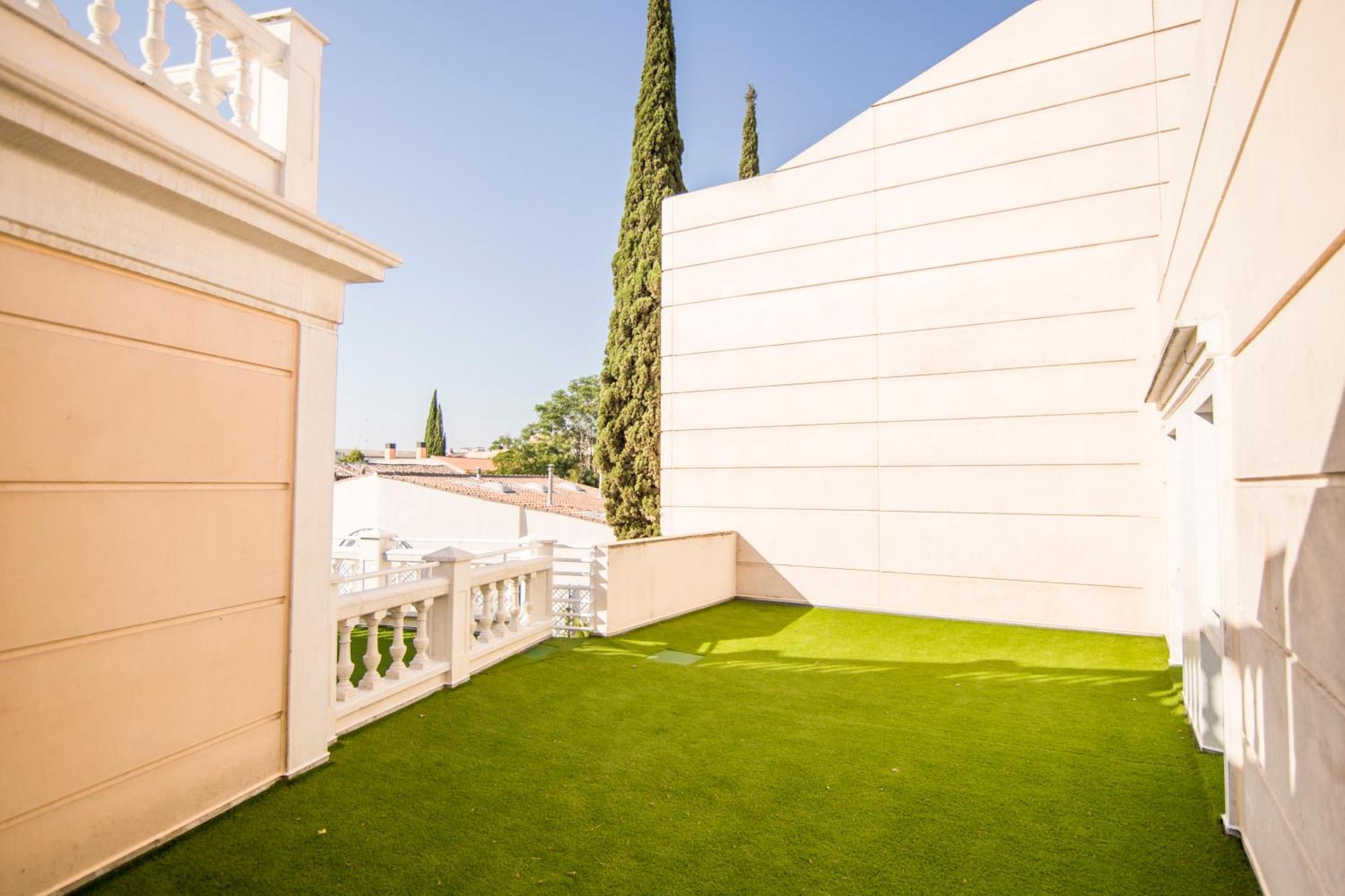 Apartamentos Plaza De Santiago - Estudios Turisticos - 1 Llave Pinto Dış mekan fotoğraf