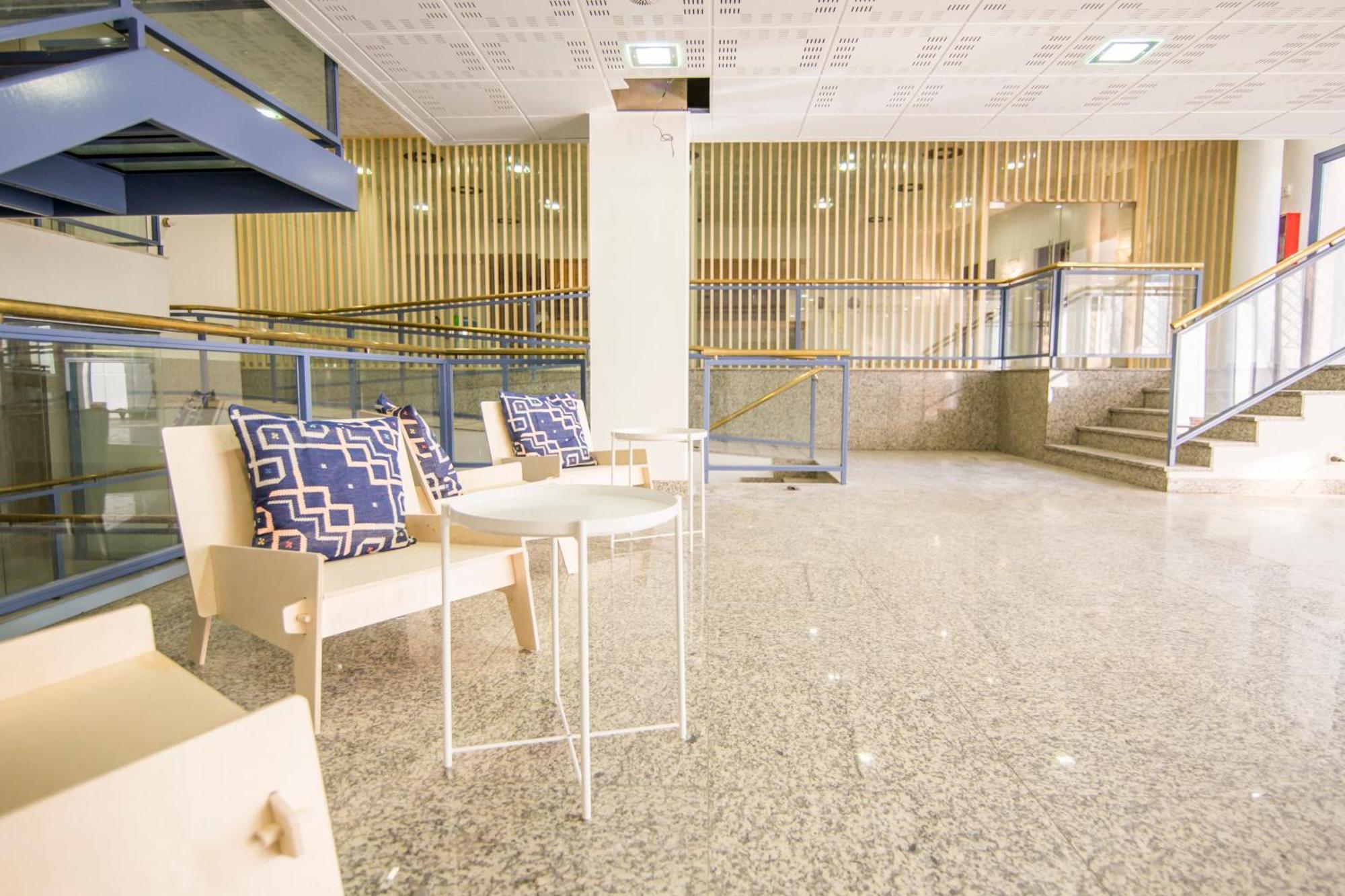 Apartamentos Plaza De Santiago - Estudios Turisticos - 1 Llave Pinto Dış mekan fotoğraf