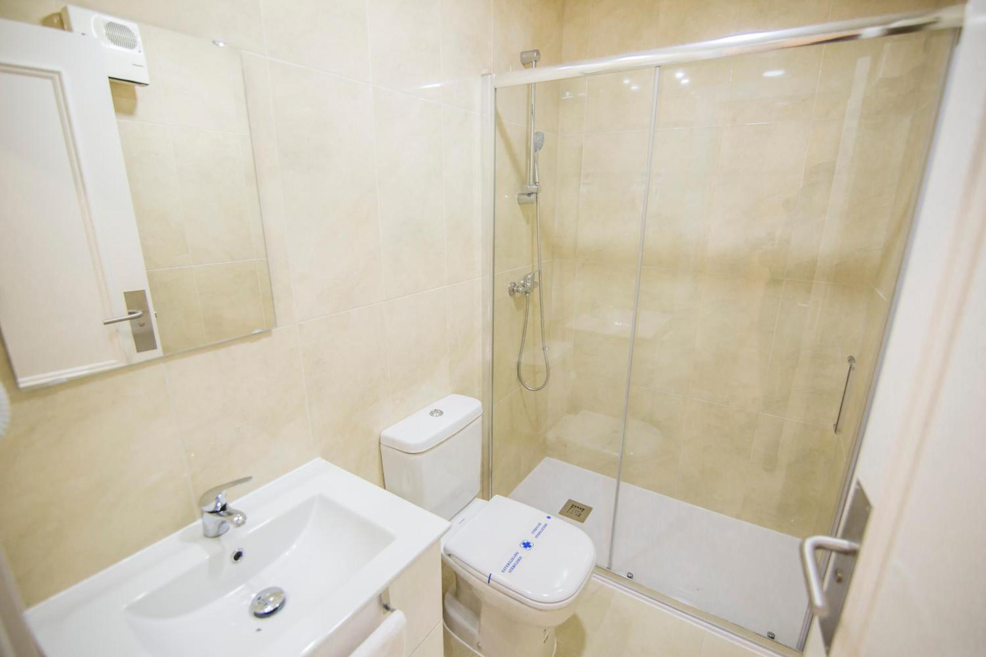 Apartamentos Plaza De Santiago - Estudios Turisticos - 1 Llave Pinto Dış mekan fotoğraf