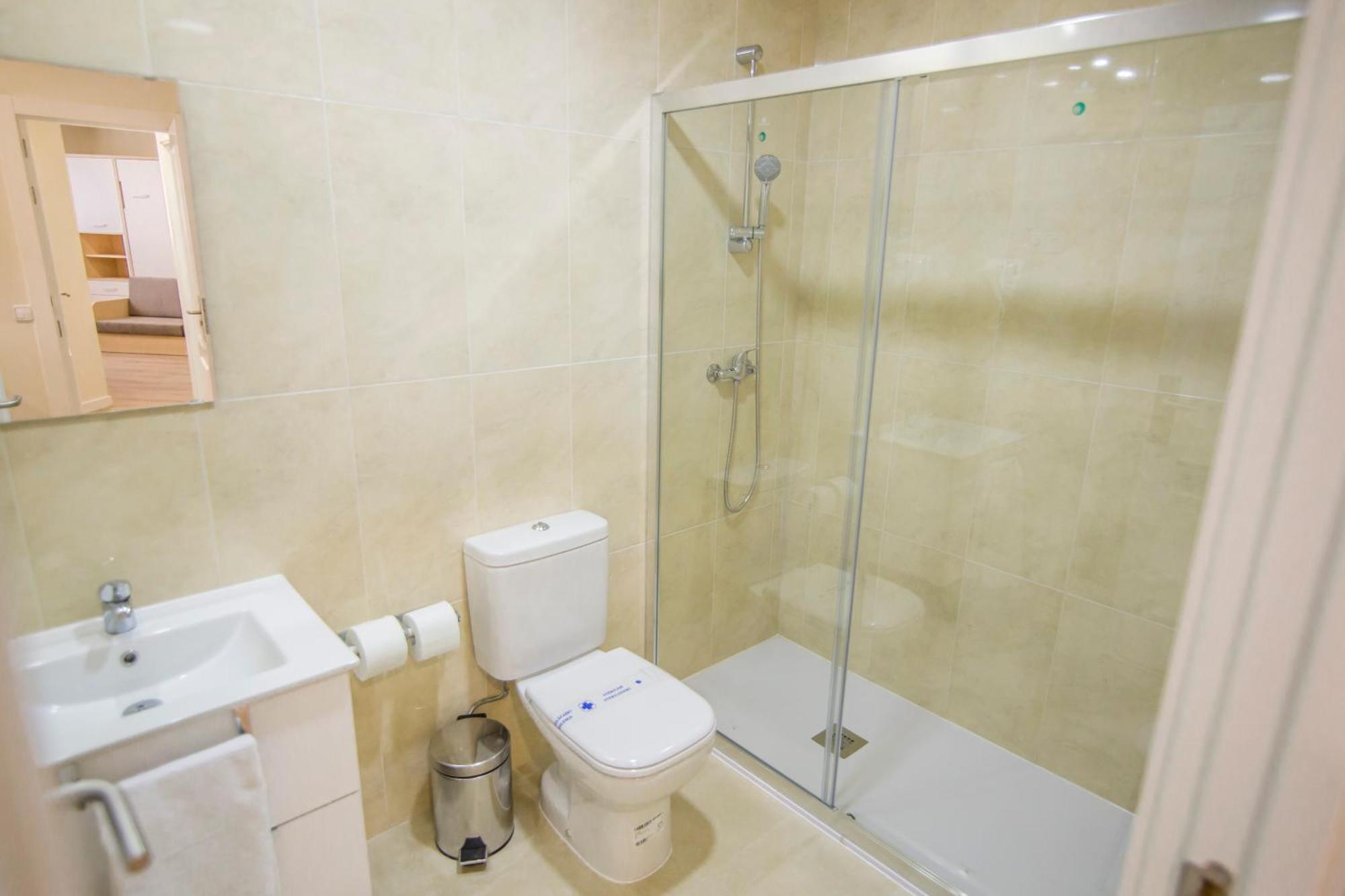 Apartamentos Plaza De Santiago - Estudios Turisticos - 1 Llave Pinto Dış mekan fotoğraf