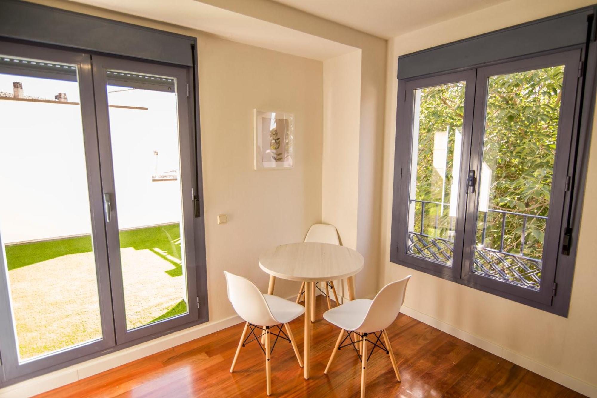 Apartamentos Plaza De Santiago - Estudios Turisticos - 1 Llave Pinto Dış mekan fotoğraf