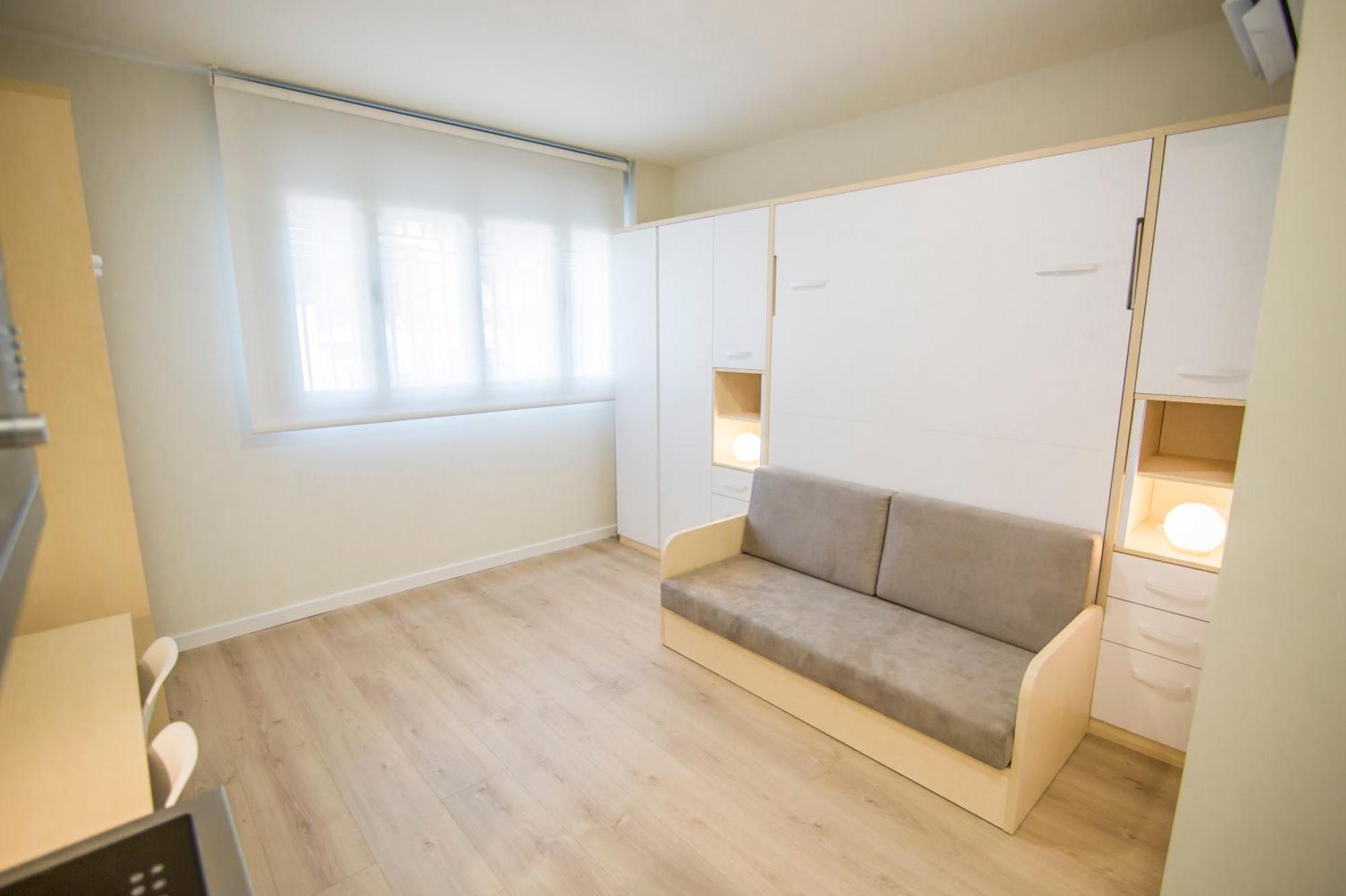 Apartamentos Plaza De Santiago - Estudios Turisticos - 1 Llave Pinto Dış mekan fotoğraf