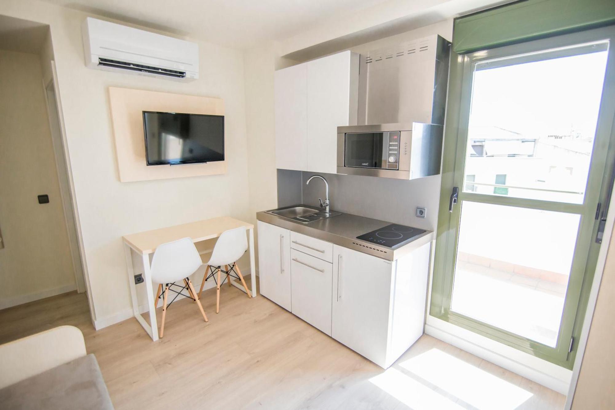 Apartamentos Plaza De Santiago - Estudios Turisticos - 1 Llave Pinto Dış mekan fotoğraf